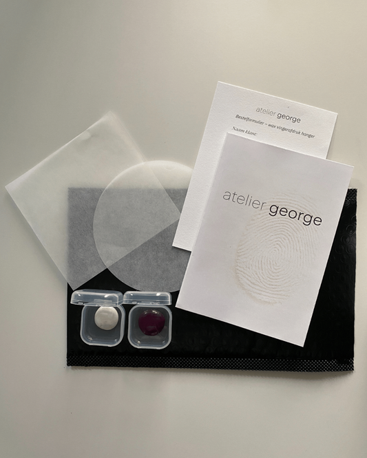 Welke vingerafdruk-kit past bij jouw moment? Memory, Embrace, Roots en Trace vergeleken