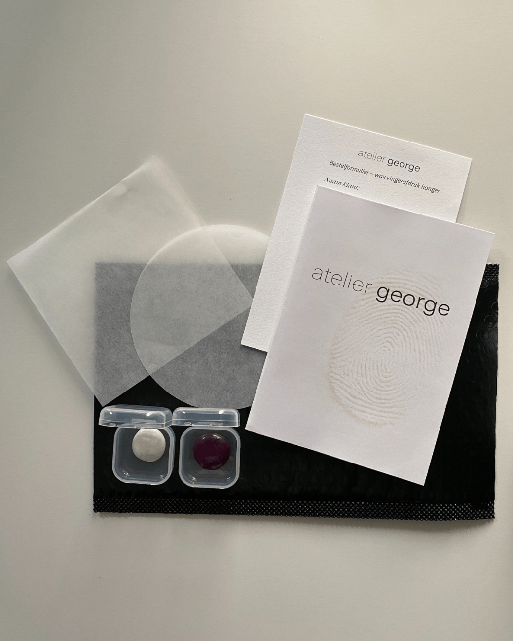 Welke vingerafdruk-kit past bij jouw moment? Memory, Embrace, Roots en Trace vergeleken