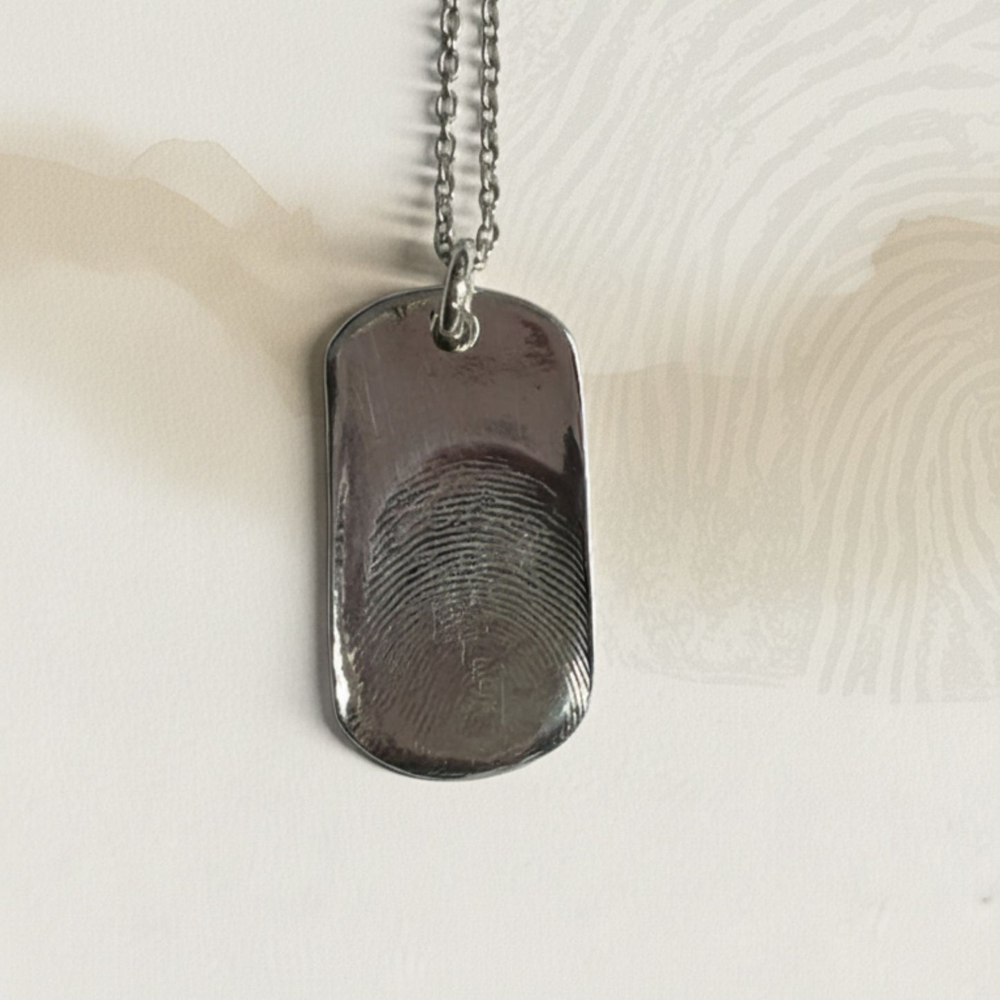 Memory — Hanger met vingerafdruk
