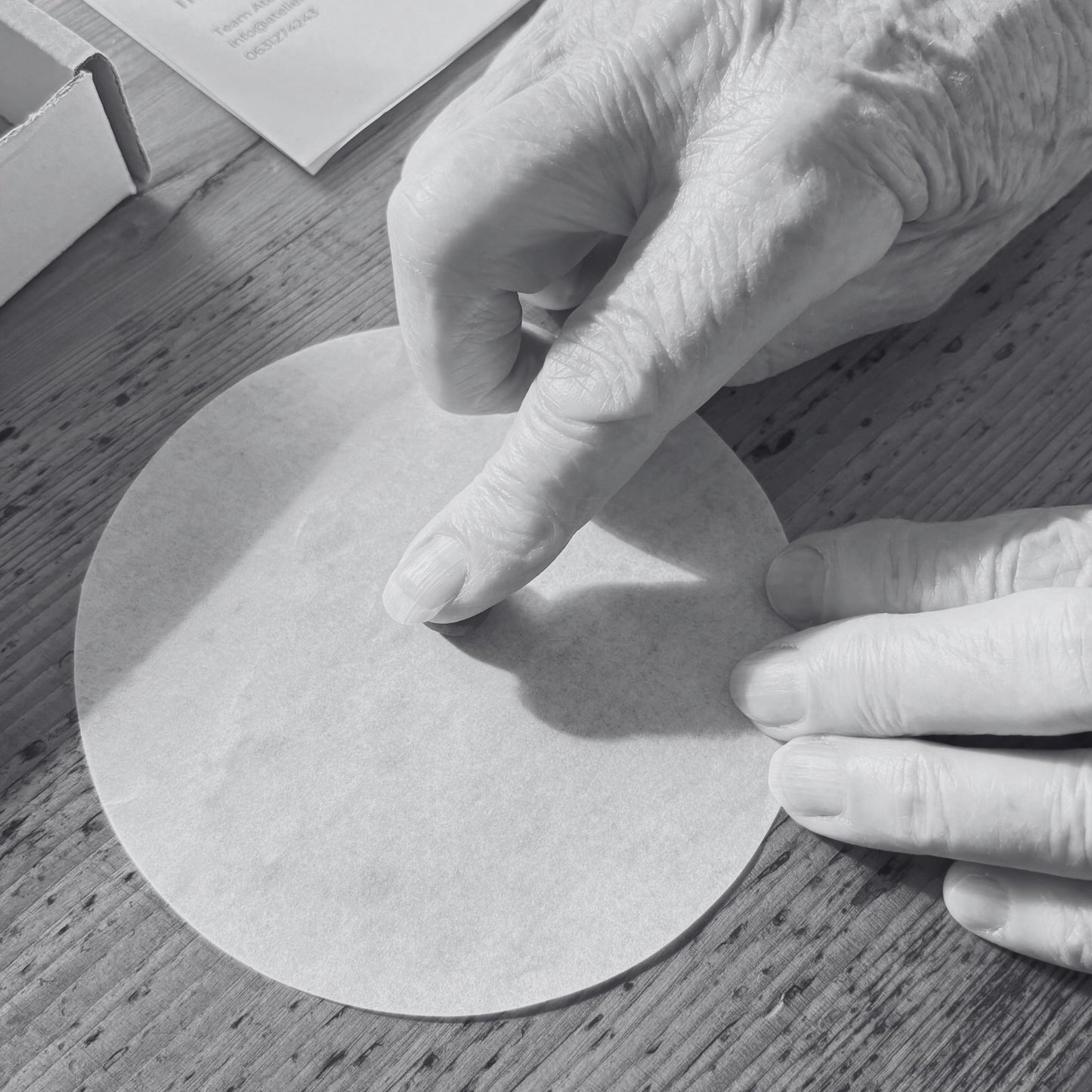 Luna — ronde vingerafdruk hanger in zilver